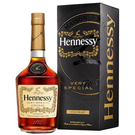 Hennessy VS díszdobozban 40% 0.7l