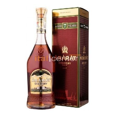 Ararat Ani-urt 7 éves Brandy 40% 0.7l dd