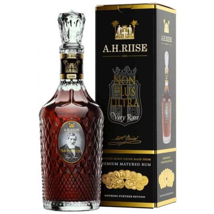 A.H.Riise Non Plus Ultra Rum 0.7l 42%